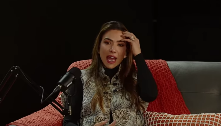 Patrícia Abravanel em entrevista ao “O Pod é Nosso”. (Captura de tela “O Pod é Nosso”)