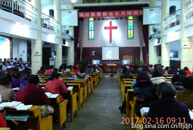 Regras que limitam cultos e pregações online são implementadas em toda China