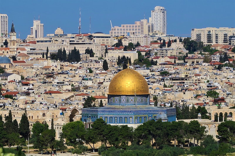 Imagem do Monte das Oliveiras na Cidade Velha de Jerusalém. (Foto: Rawpixel)
