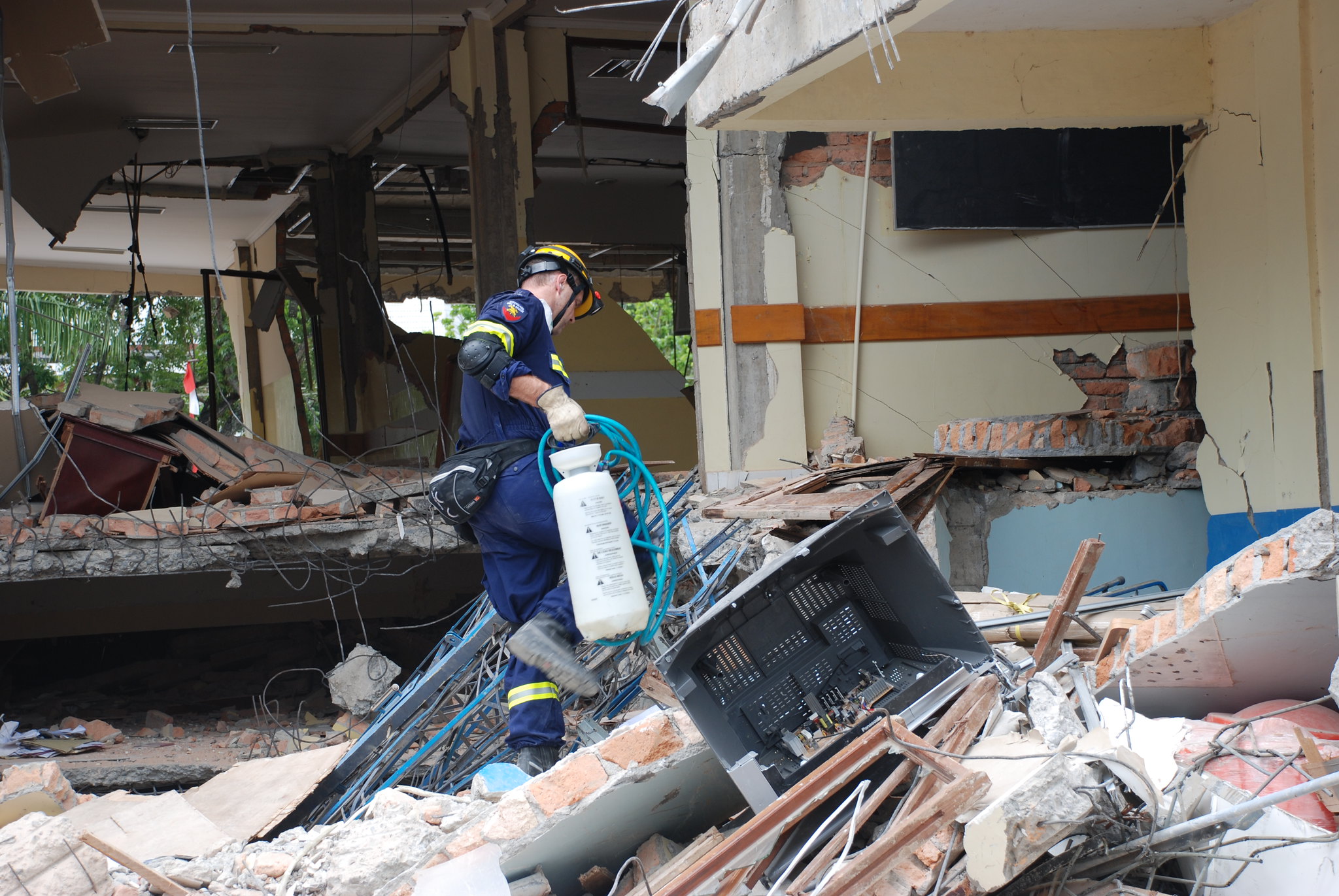 Igrejas enviam socorro após terremoto na Indonésia matar 268 pessoas