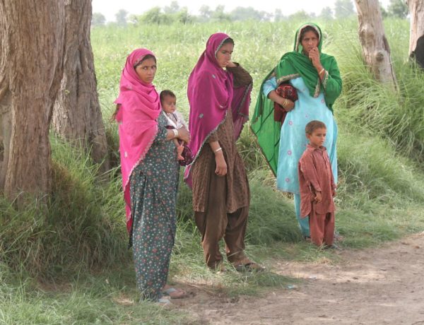 Casas de 200 famílias cristãs são demolidas pelo governo, no Paquistão