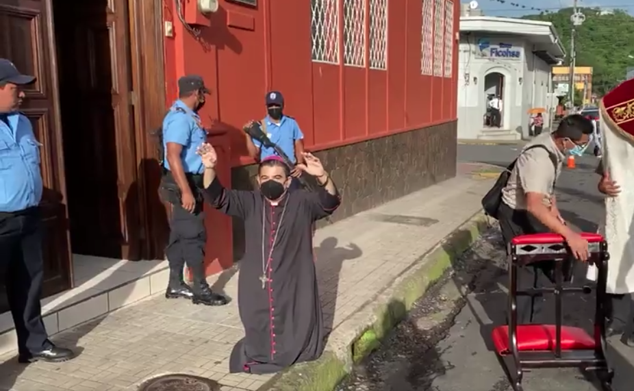 O bispo Rolando Alvarez está mantido em prisão domiciliar. (Foto: Diócesis de Matagalpa)