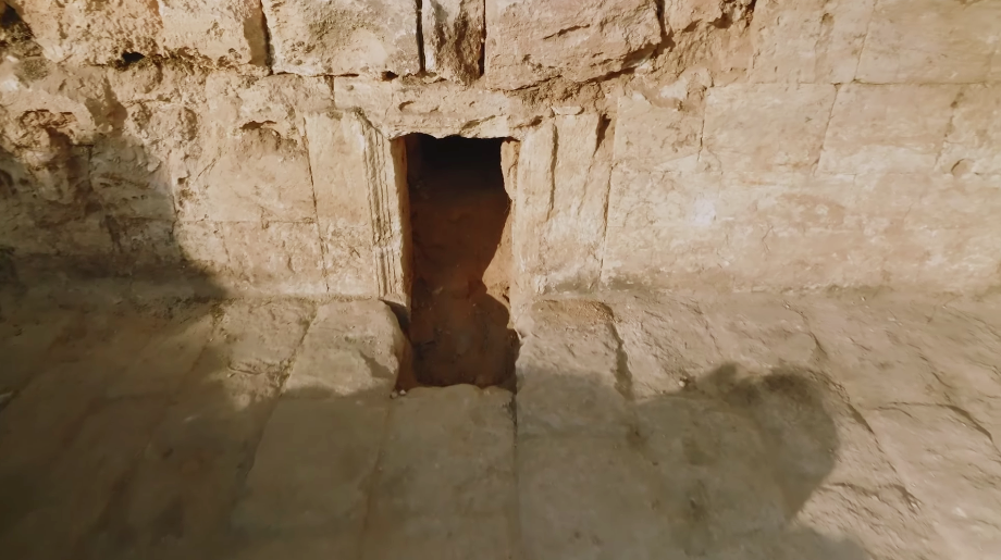 Caverna funerária de Salomé em Laquis. (Foto: Emil Aladjem/Autoridade de Antiguidades de Israel)