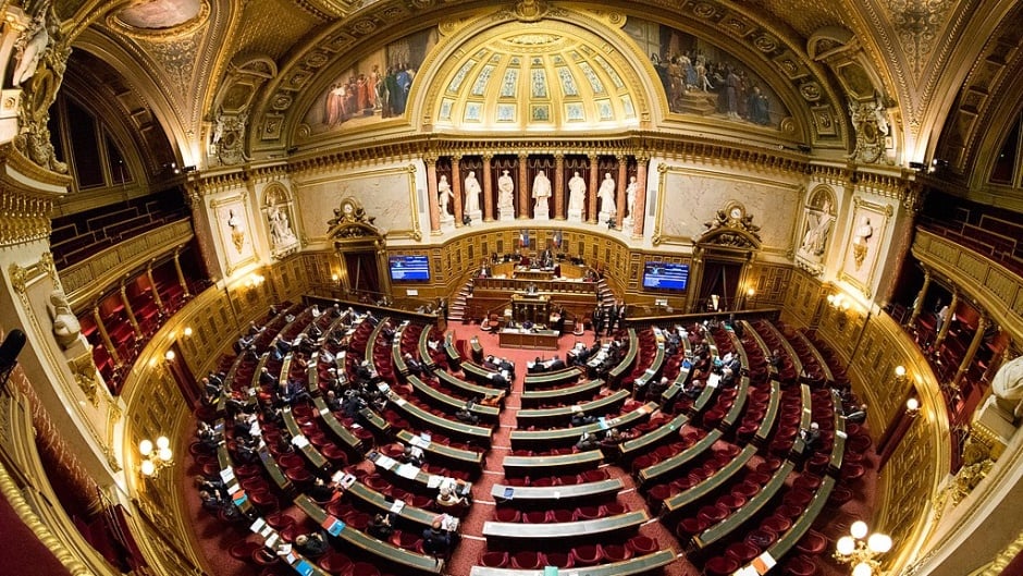 Plenário do Senado francês. (Foto: Jacques Paquier/Wikipédia).