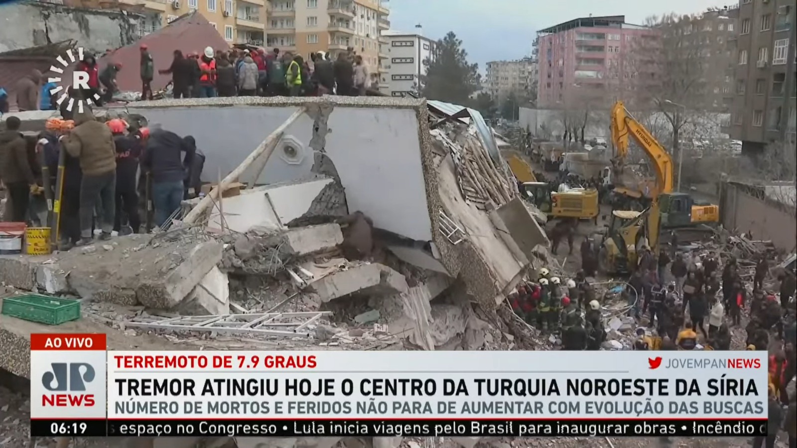 Terremoto mata mais de 1.300 na Turquia e Síria
