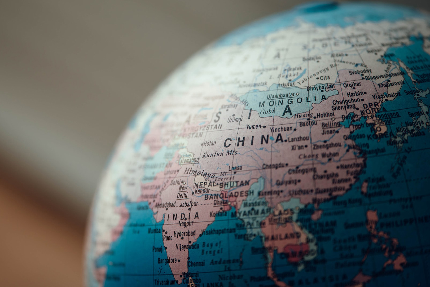 Imagem ilustrativa do mapa mundi. (Foto: CHUTTERSNAP/Unsplash)