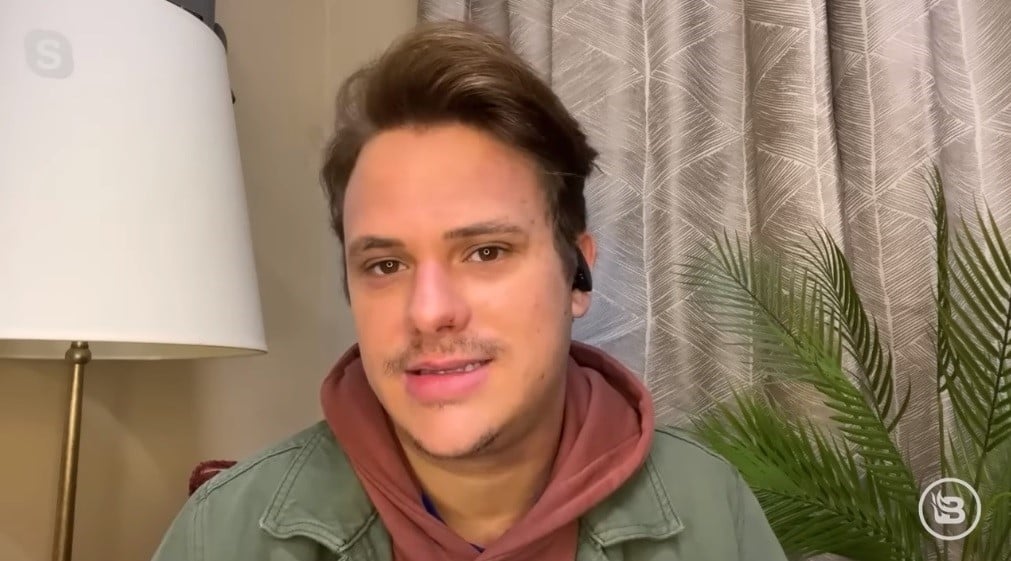 Benjamin Blake Howard em entrevista podcast "Relatable". (Foto: Reprodução/Allie Beth Stuckey/YouTube)