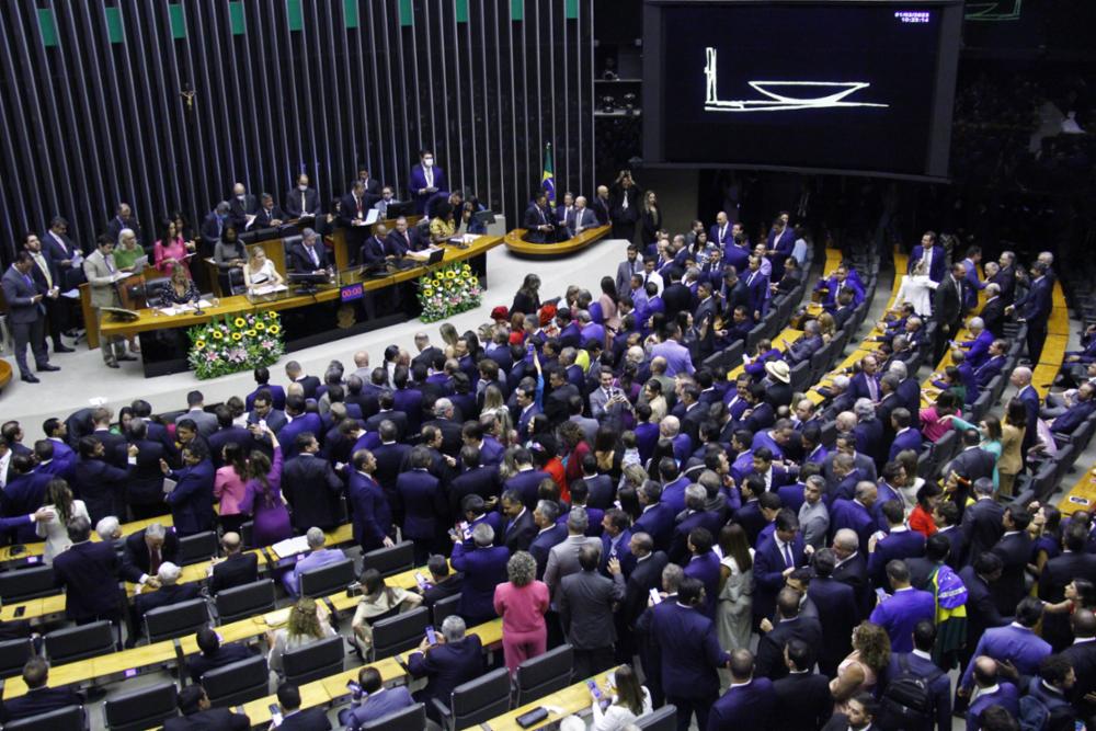 Brasil tem aumento de projetos de lei para barrar ‘agenda trans’