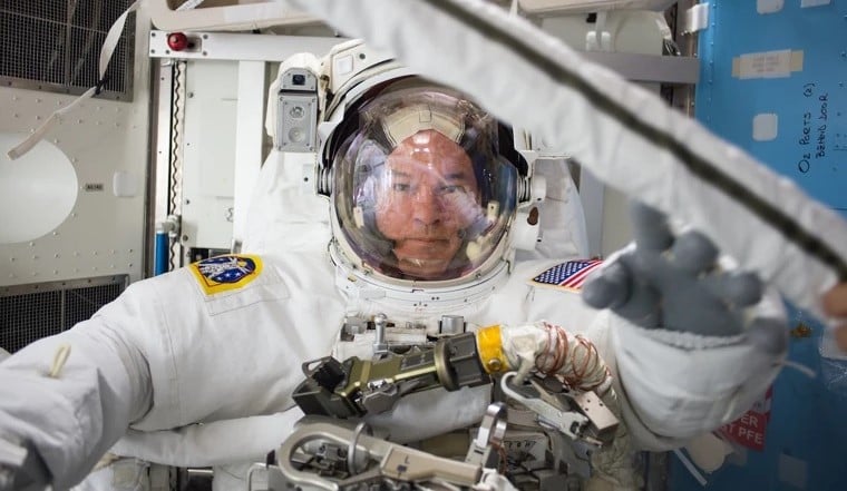 ‘Fomos criados por um propósito’, diz astronauta da NASA que encontrou Jesus