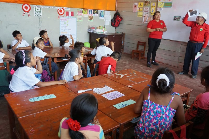 Peru elimina o uso de linguagem inclusiva em livros escolares