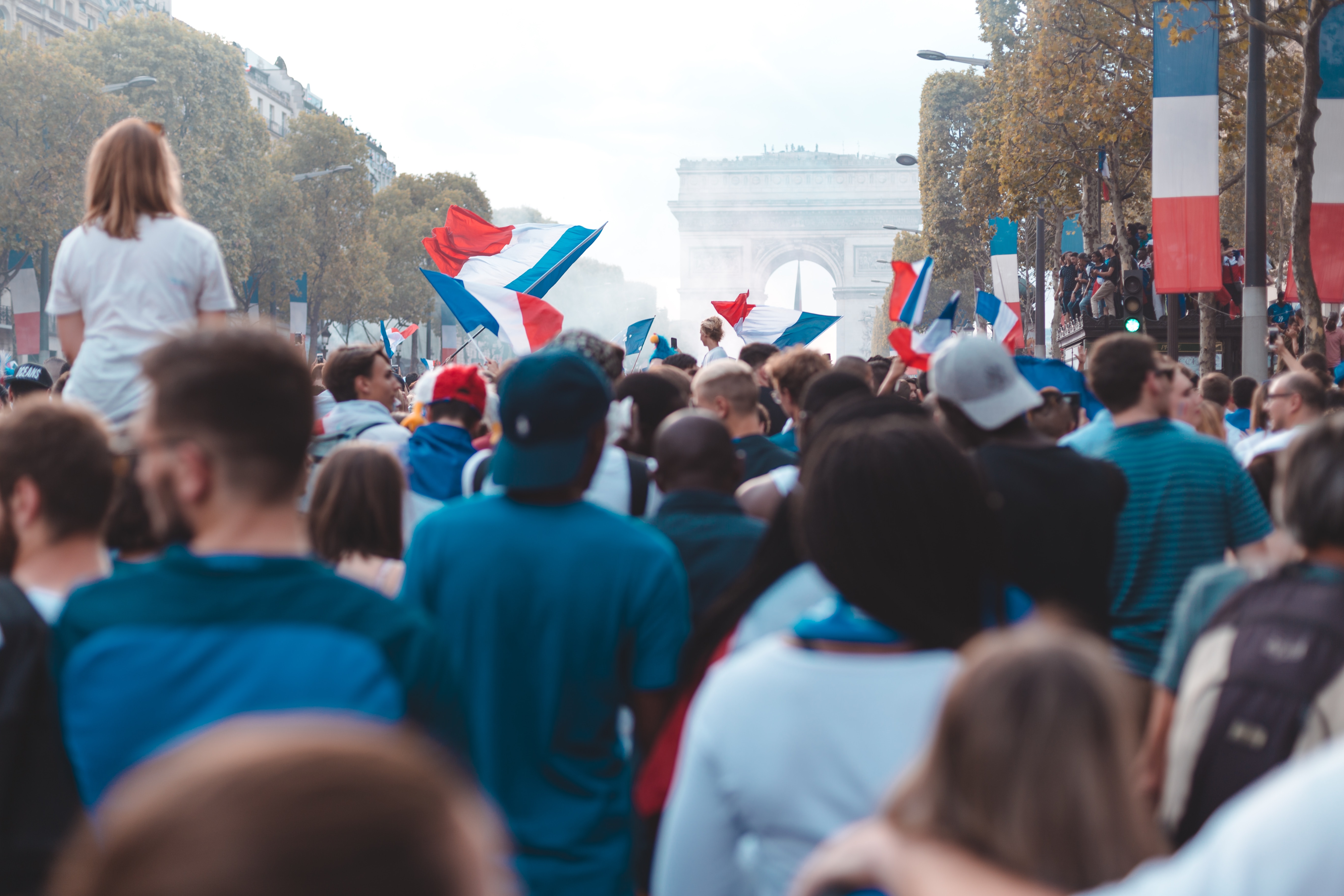 Apenas 44% dos franceses crê na existência de Deus. (Foto: Imagem ilustrativa/Unsplah/Alice Triquet).