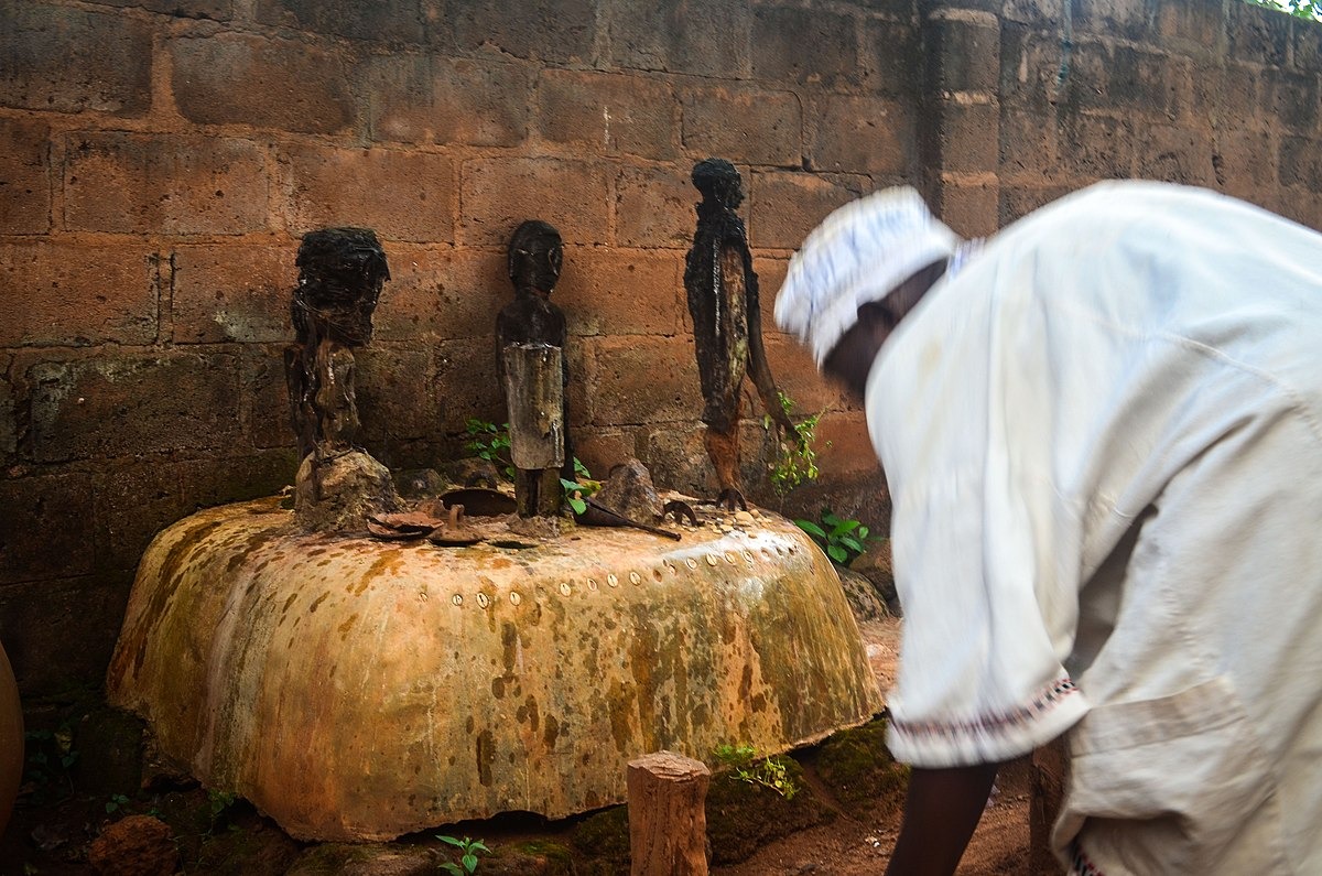 Cristãos se envolvem com bruxaria na África: “Falta de conhecimento bíblico”