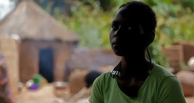 Cristã foge de cativeiro em Burkina Faso e relata: “Queriam nos queimar vivos”