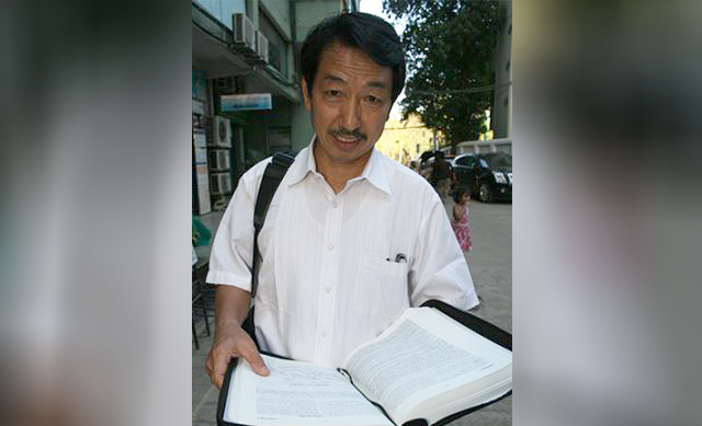 Após visão com a Bíblia, missionário arrecada fundos para alcançar as nações