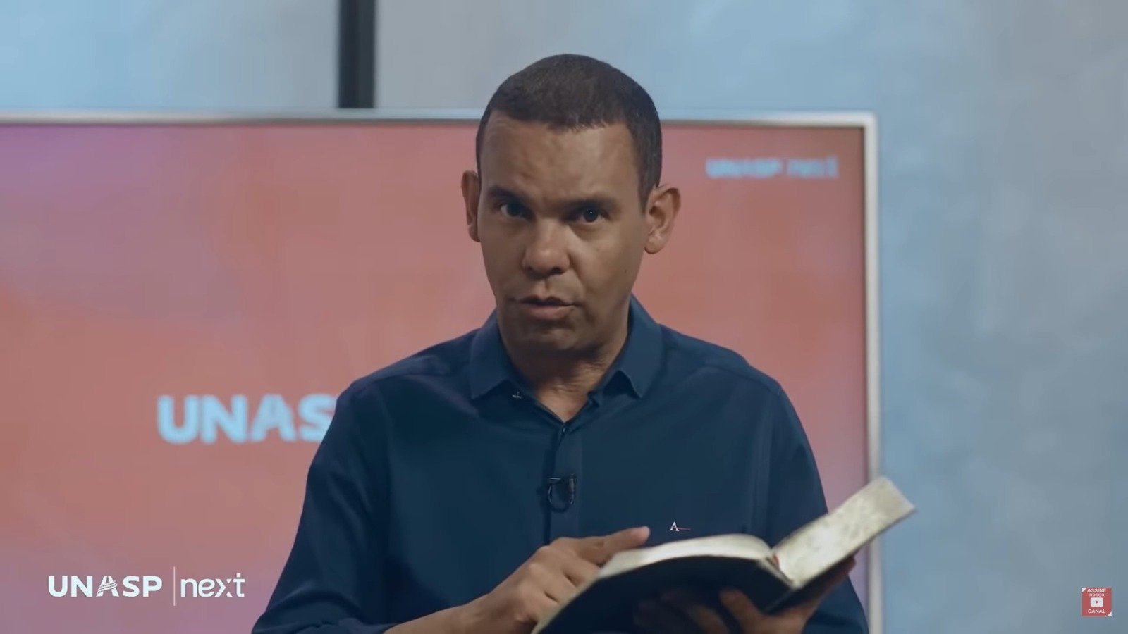 “Não troque Jesus por uma figura midiática”, diz Rodrigo Silva a universitários
