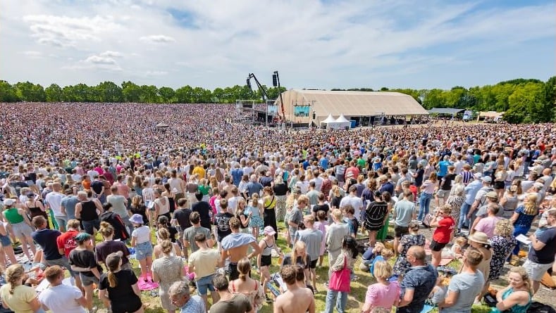 65 mil pessoas se reúnem na Holanda para adorar no Dia de Pentecostes