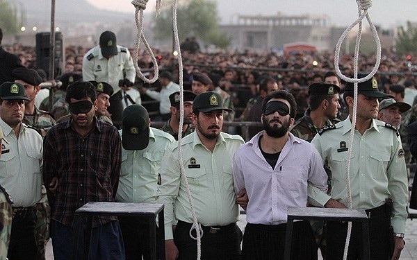 Irã executou mais de 300 pessoas em 2023, segundo grupo de direitos humanos