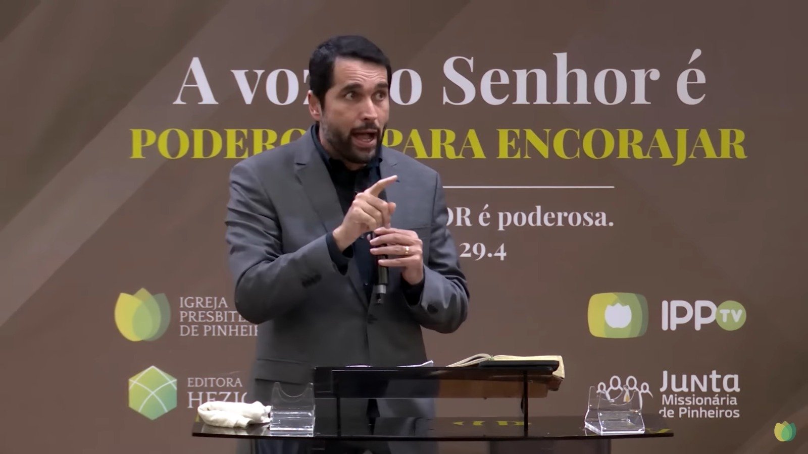 Pastor Paulo Junior. (Foto: Captura de tela/YouTube Igreja Presbiteriana de Pinheiros)