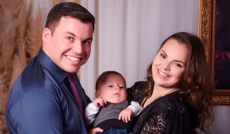 Após oração dos pais e pastores, o menino João Marcos nasceu com saúde. (Foto: Site Mulher Cristã).
