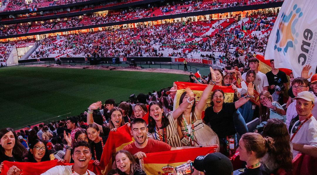 Público no Estádio da Luz, em Lisboa. (Foto: The Change/Instagram)