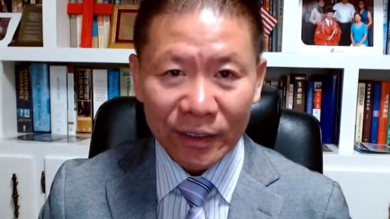 O pastor Bob Fu em entrevista à CBN News. (Foto: Reprodução/YouTube/CBN News)