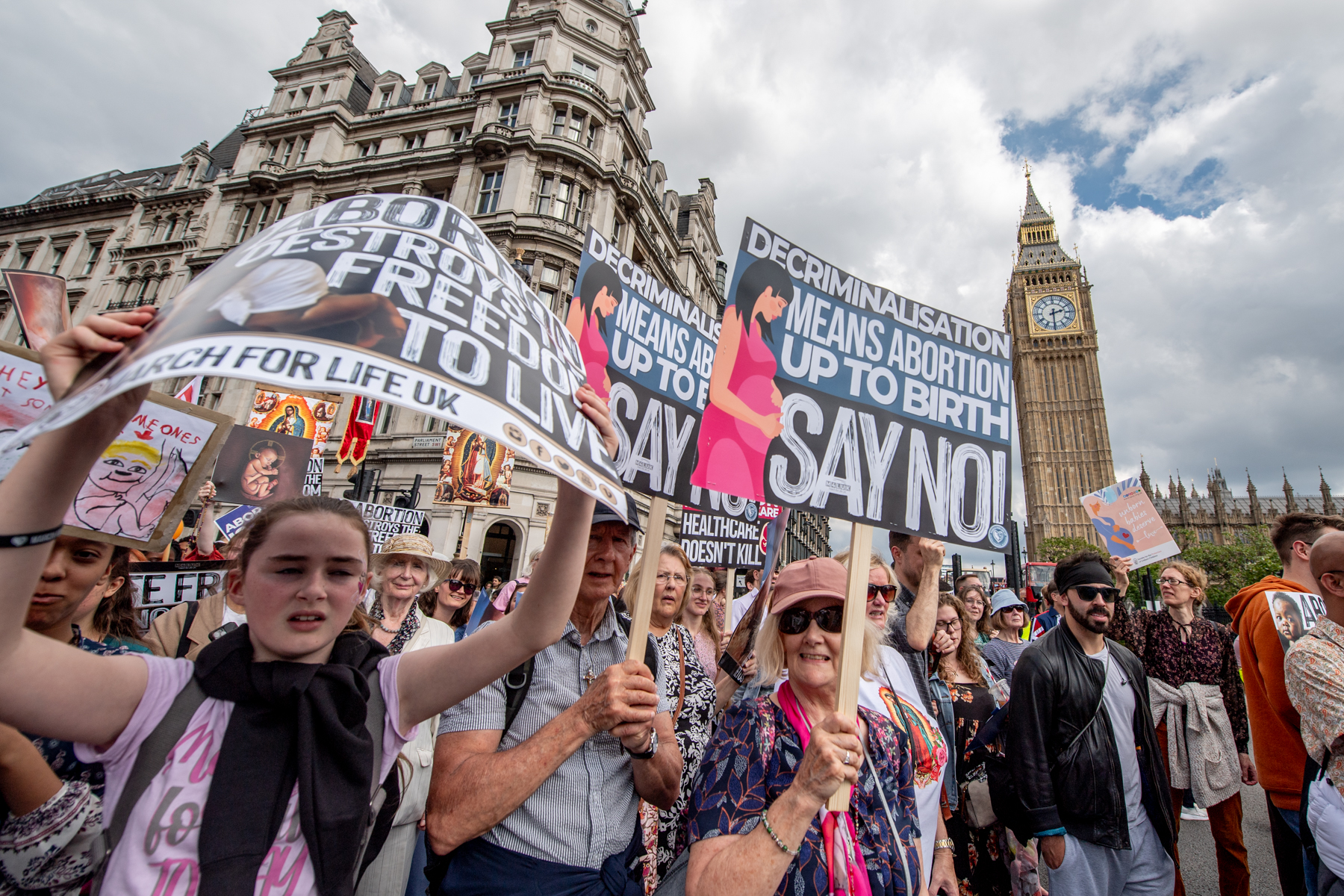 7 mil pessoas marcham contra o aborto em Londres: “Liberdade para viver”