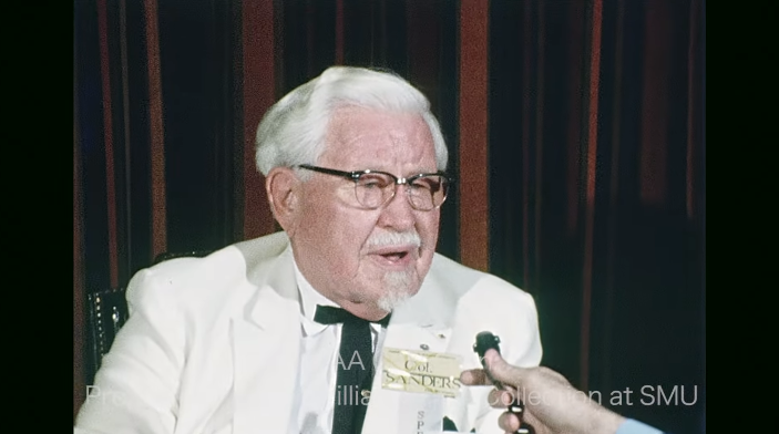 Criador do KFC aceitou Jesus aos 77 anos: ‘Não adianta ser rico, precisamos de Deus’
