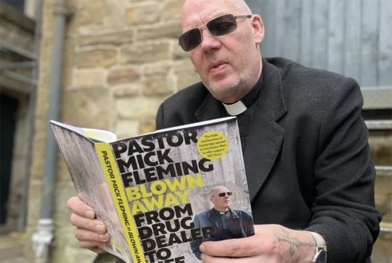Homem fica cego, desmaia e vive milagres ao acordar: “Jesus me salvou”