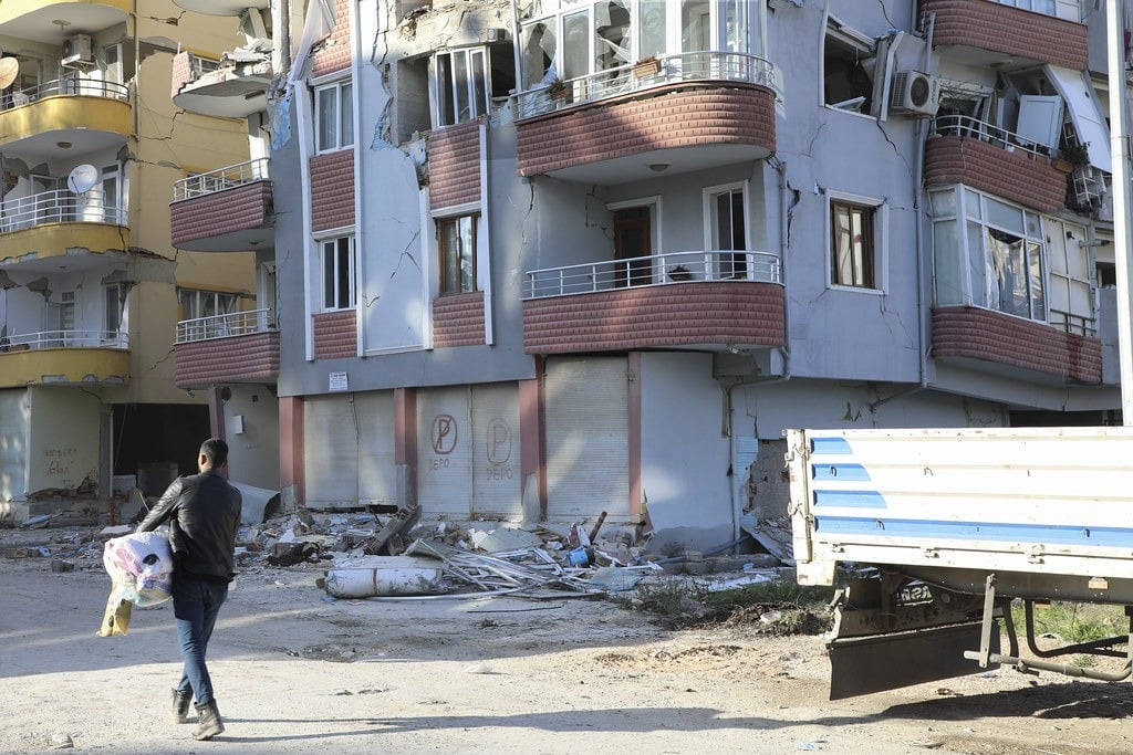 Novo terremoto atinge a Síria e assusta cristãos na região
