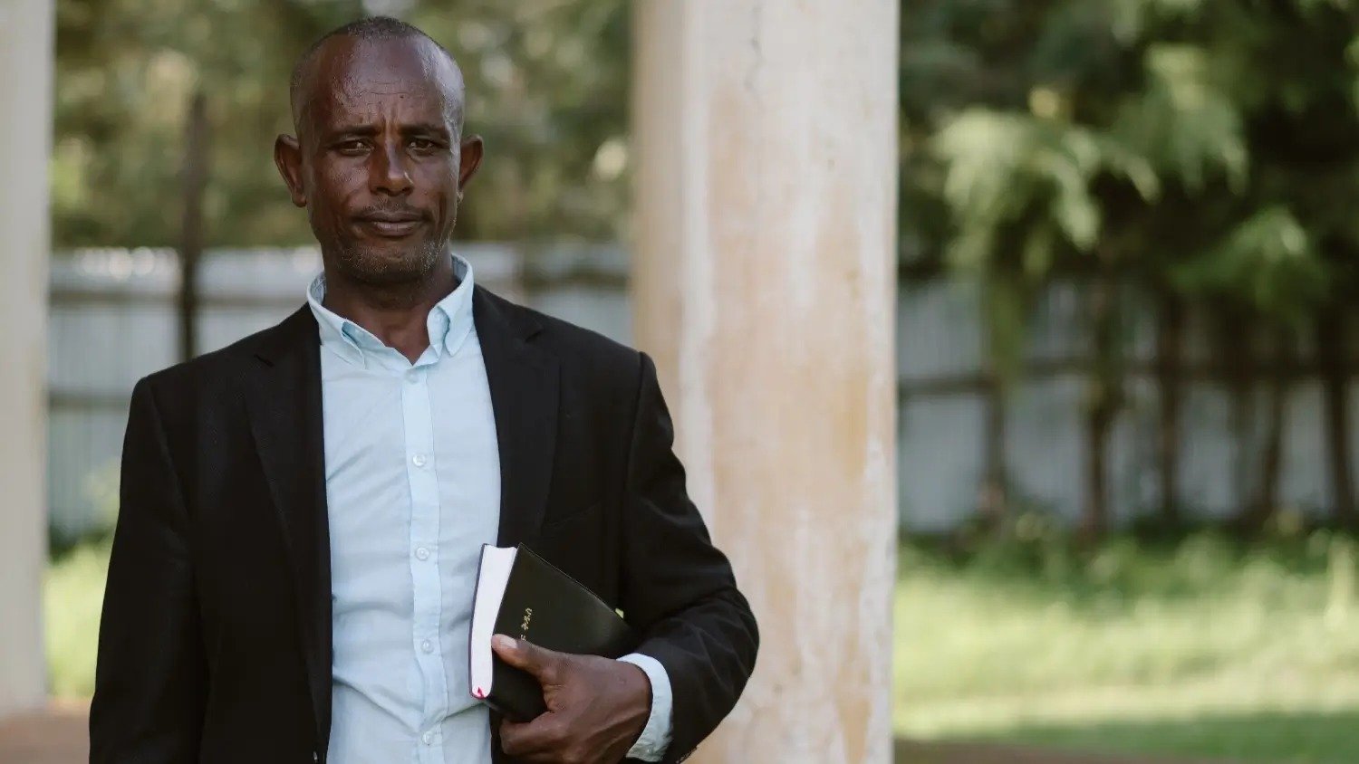 Pastor etíope mostra como oração e amor podem transformar a sociedade