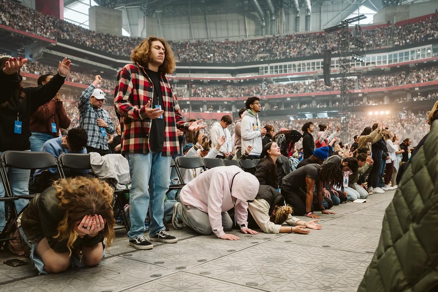 Momento durante o culto Passion 2024. (Foto: Facebook/Chidima Craig)