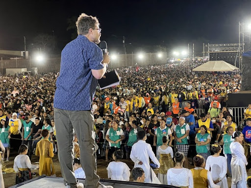 Jon Britton Hancock, da Mountain Gateway, em evento evangelístico na Nicarágua em 2023. (Foto: Mountain Gateway)