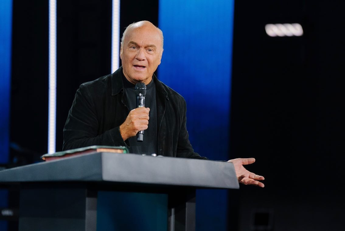 Ser pró-vida é a única posição bíblica sobre o aborto, alerta pastor Greg Laurie