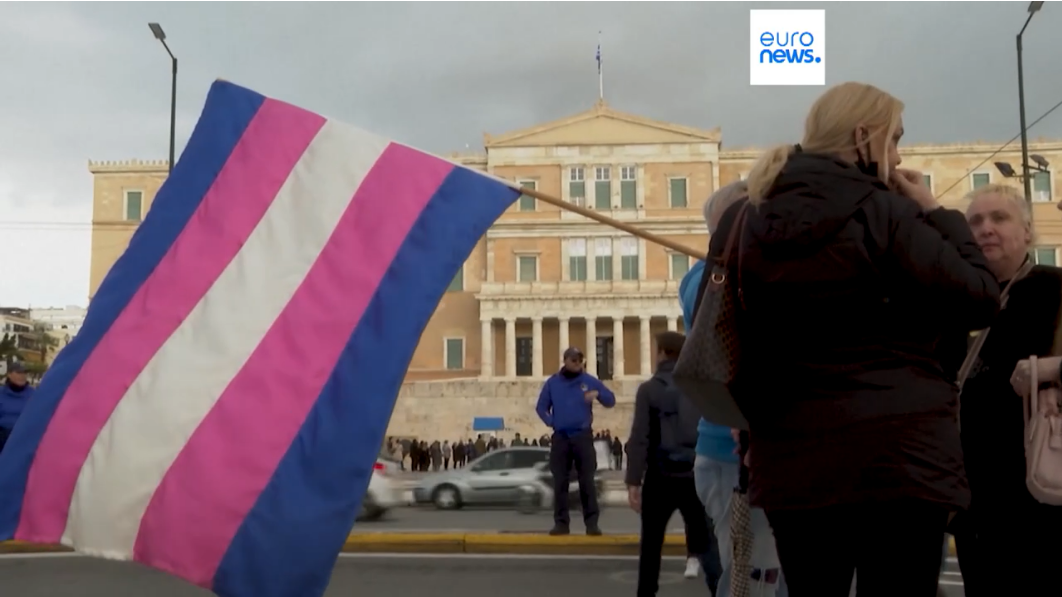 Grécia se torna 1º país cristão ortodoxo a legalizar casamento gay
