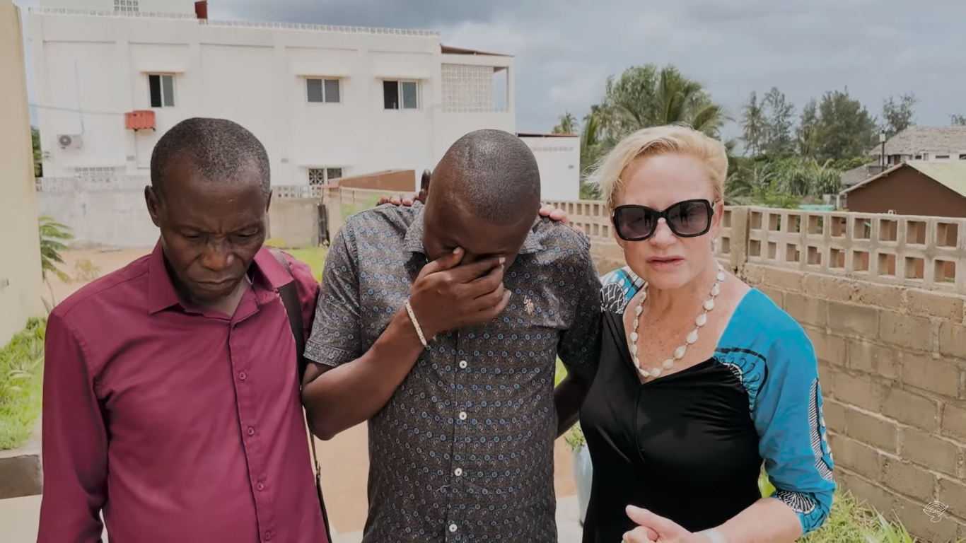 Heidi Baker relata 14 igrejas queimadas e pastores mortos em Moçambique: “Ore por nós”