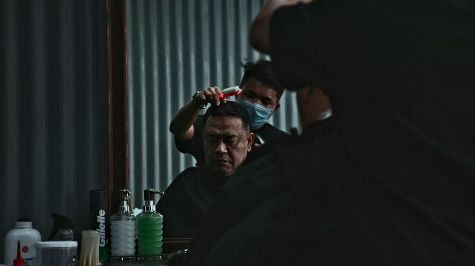 Ministério abre barbearia para evangelizar muçulmanos em país perseguido