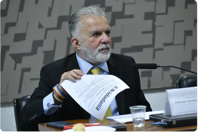 Lula remove definitivamente embaixador brasileiro de Israel