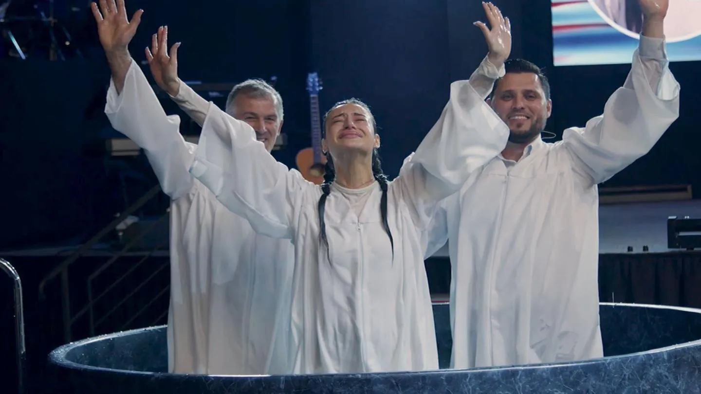 “Avivamento”: Pastor relata curas, salvações e batismos em país controlado pela Rússia