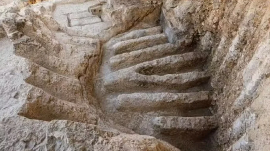 Descoberto fosso de 3.000 anos separando a Cidade de Davi do Monte do Templo