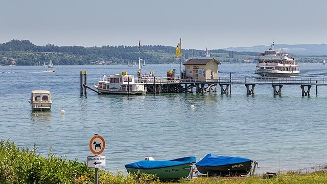 Barqueiro ataca evangelistas cristãos em um lago, na Alemanha