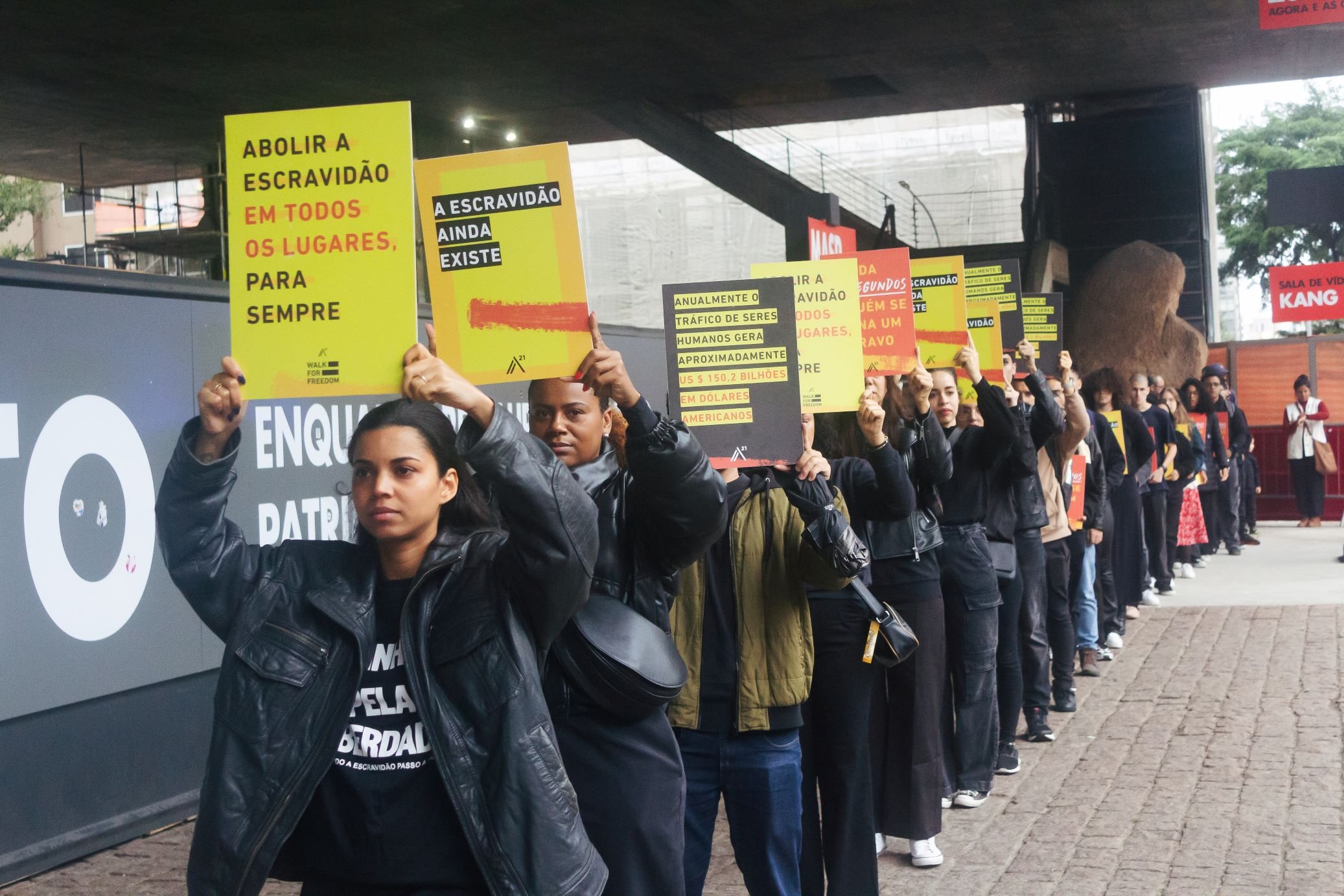 “A escravidão ainda existe”: Cristãos marcham na Avenida Paulista contra o tráfico humano