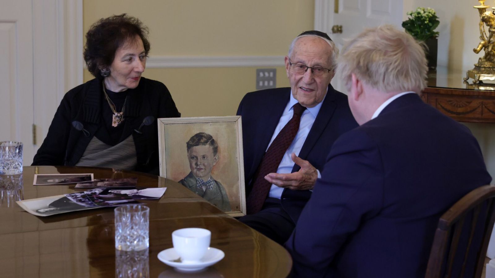 Judeu sobrevivente conta como foi salvo por um “anjo” durante o Holocausto 