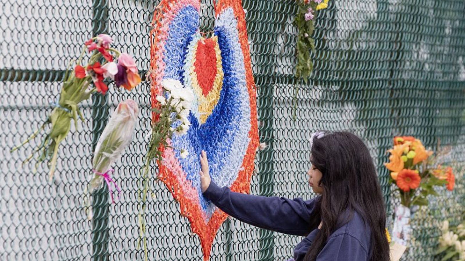 Cristãos vão a local de ataque em Vancouver para orar e oferecer ajuda: ‘Precisam de Jesus’