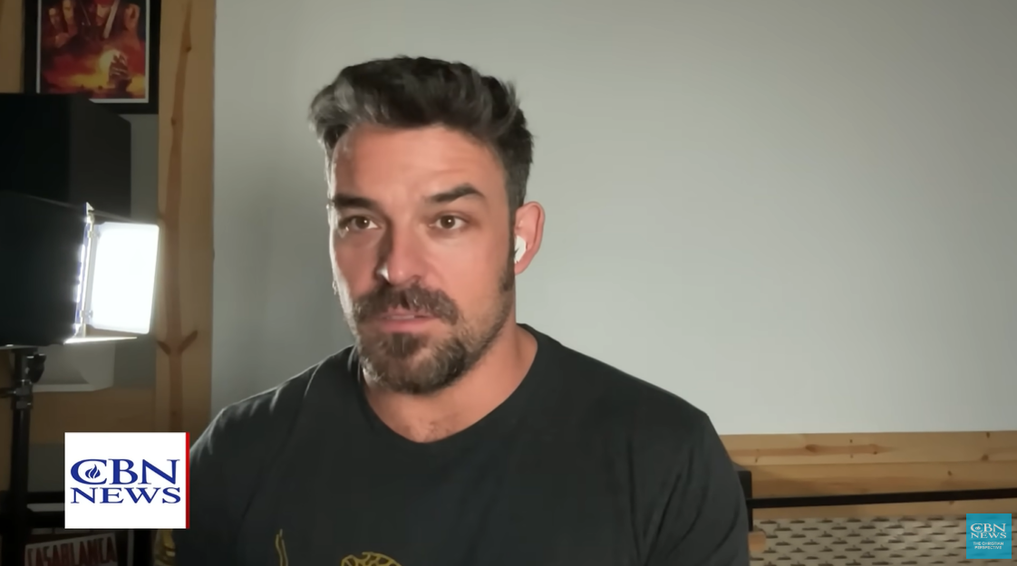 Ator relembra experiência com Deus em acidente de barco: ‘Me rendi a Ele’