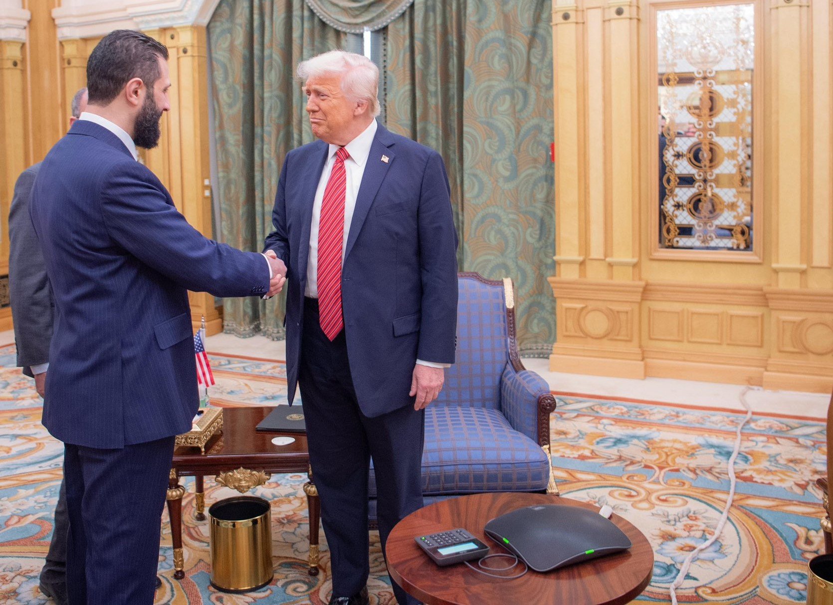 Trump exige que Síria deporte grupos terroristas para negociar reaproximação com os EUA