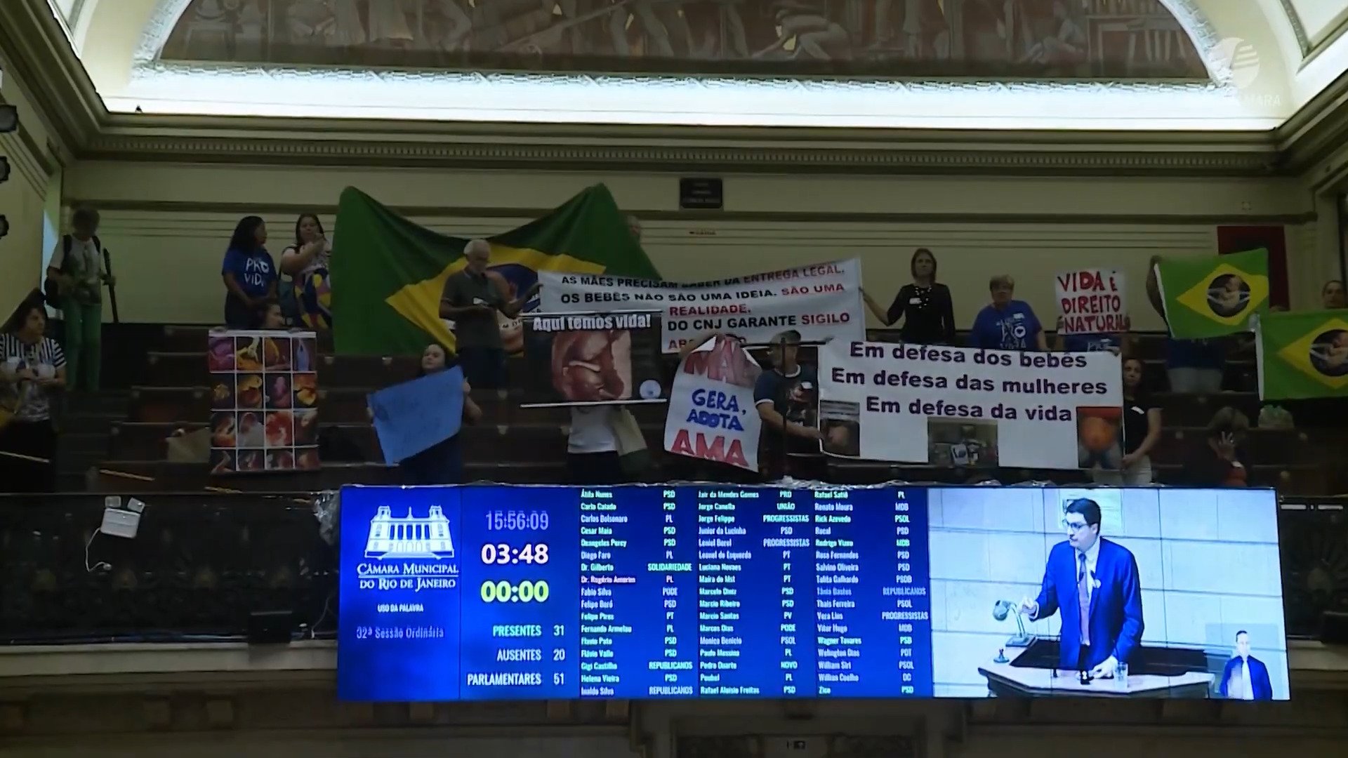 Câmara do Rio aprova projeto que prevê cartazes contra o aborto legal em unidades de saúde