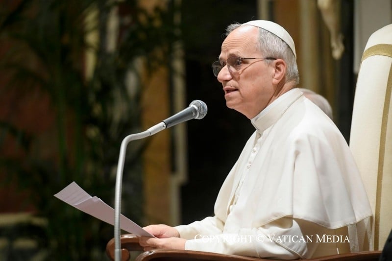 Papa Leão defende família tradicional e condena aborto em discurso a diplomatas