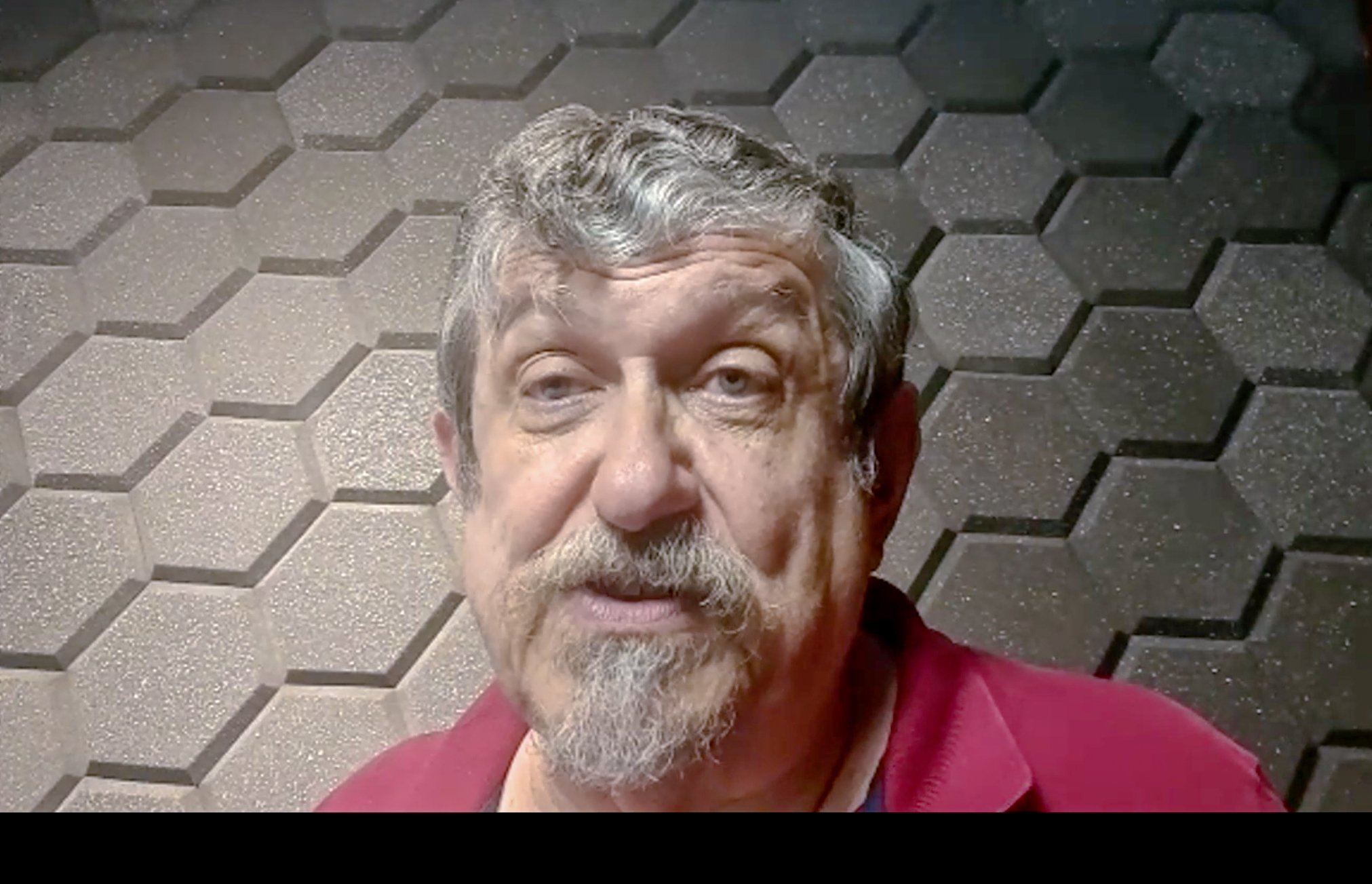 Luiz Sayão lança Bíblia com linguagem acessível: “Uma tradução boa é fácil de compreender”