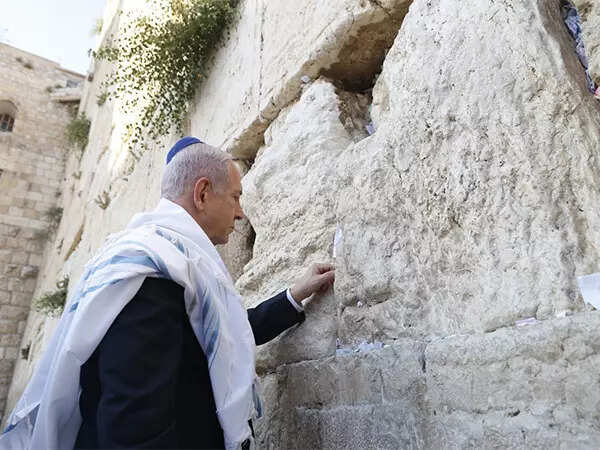 Netanyahu usa profecia de Balaão em ação contra o Irã: “O povo se levantará como um leão”