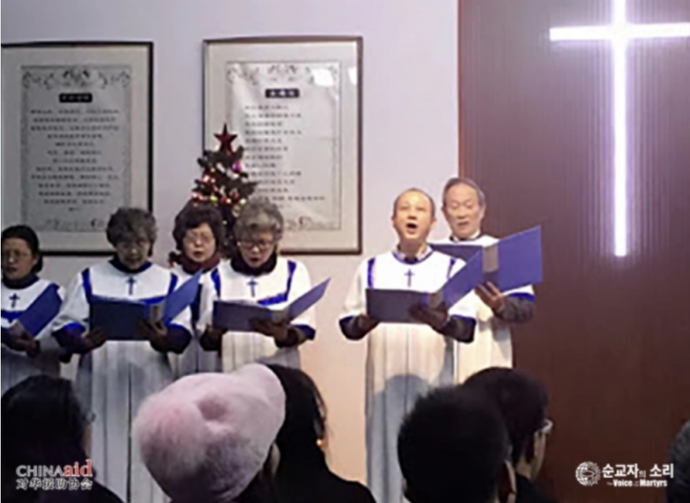 Igrejas na China devem cantar hinos ao Partido Comunista antes da bênção no fim do culto